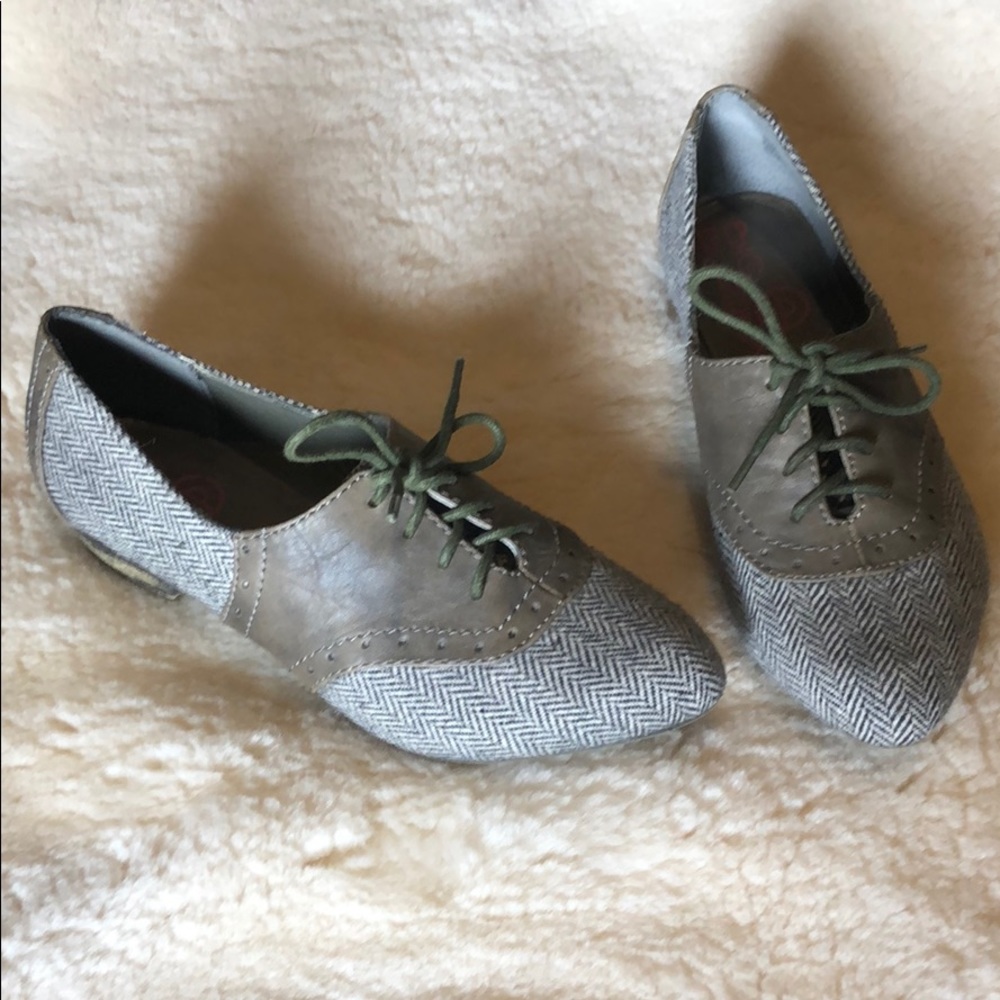 Big Buddha Tweed Loafer